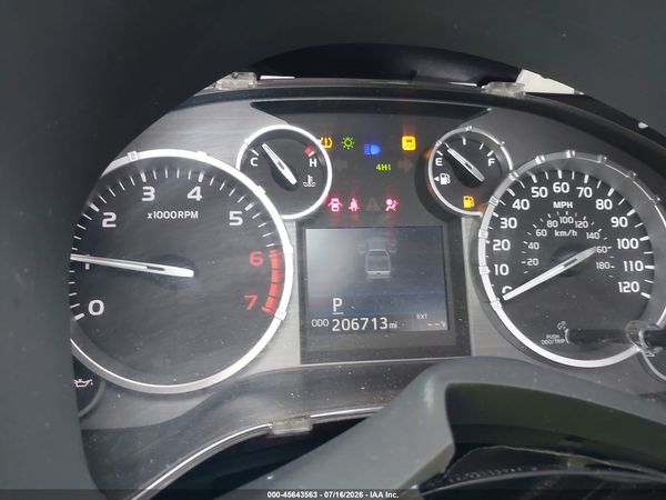2017 TOYOTA TUNDRA SR5 5.7L V8