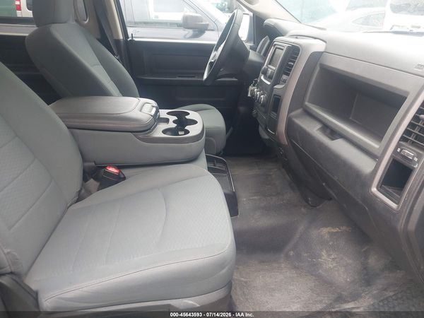 2017 RAM 1500 TRADESMAN  4X2 5'7 BOX
