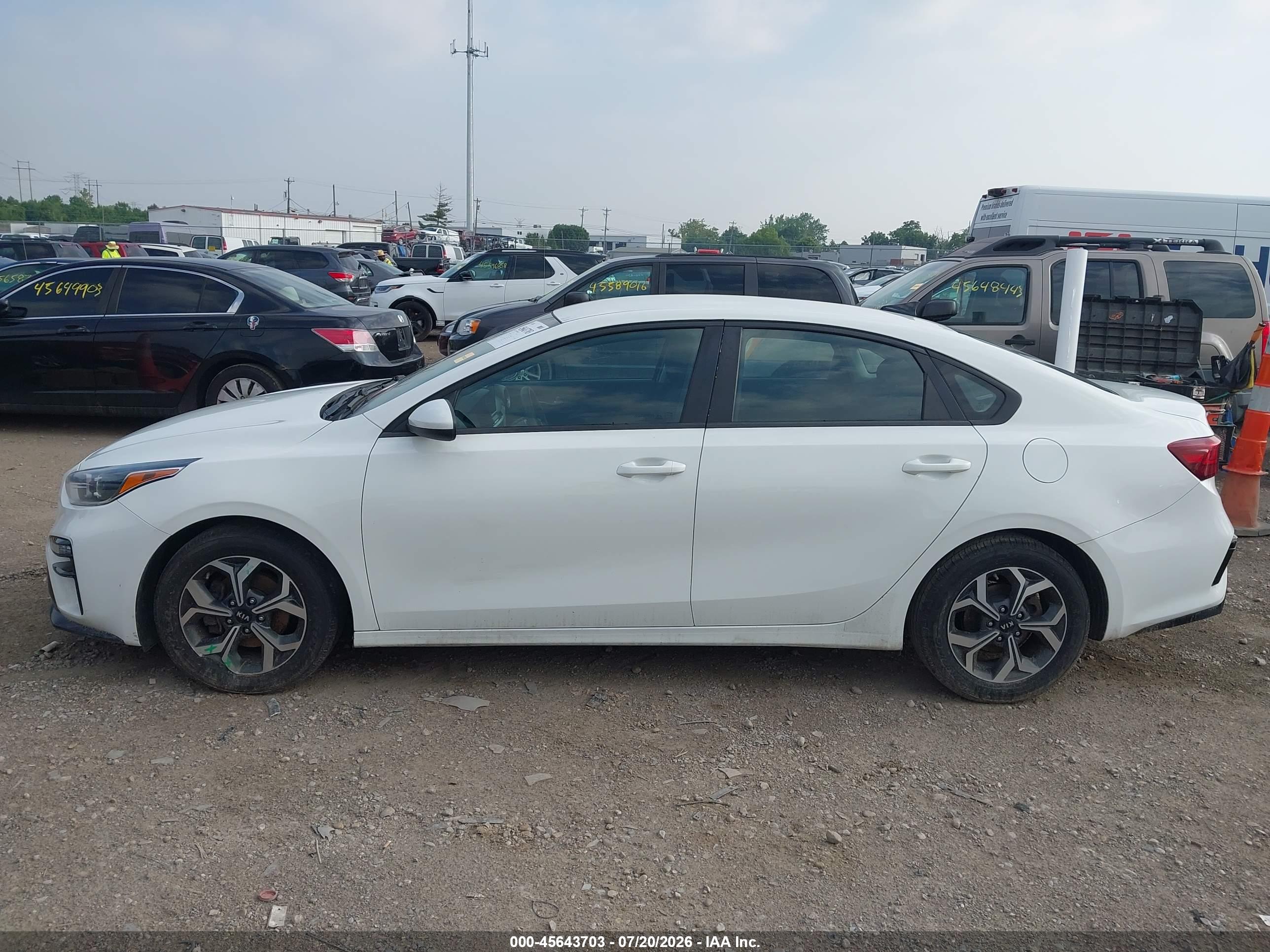 2019 KIA FORTE LXS