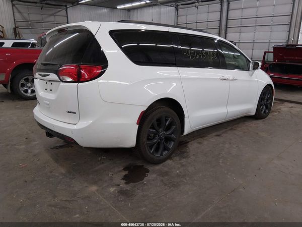 2018 CHRYSLER PACIFICA LIMITED — I4