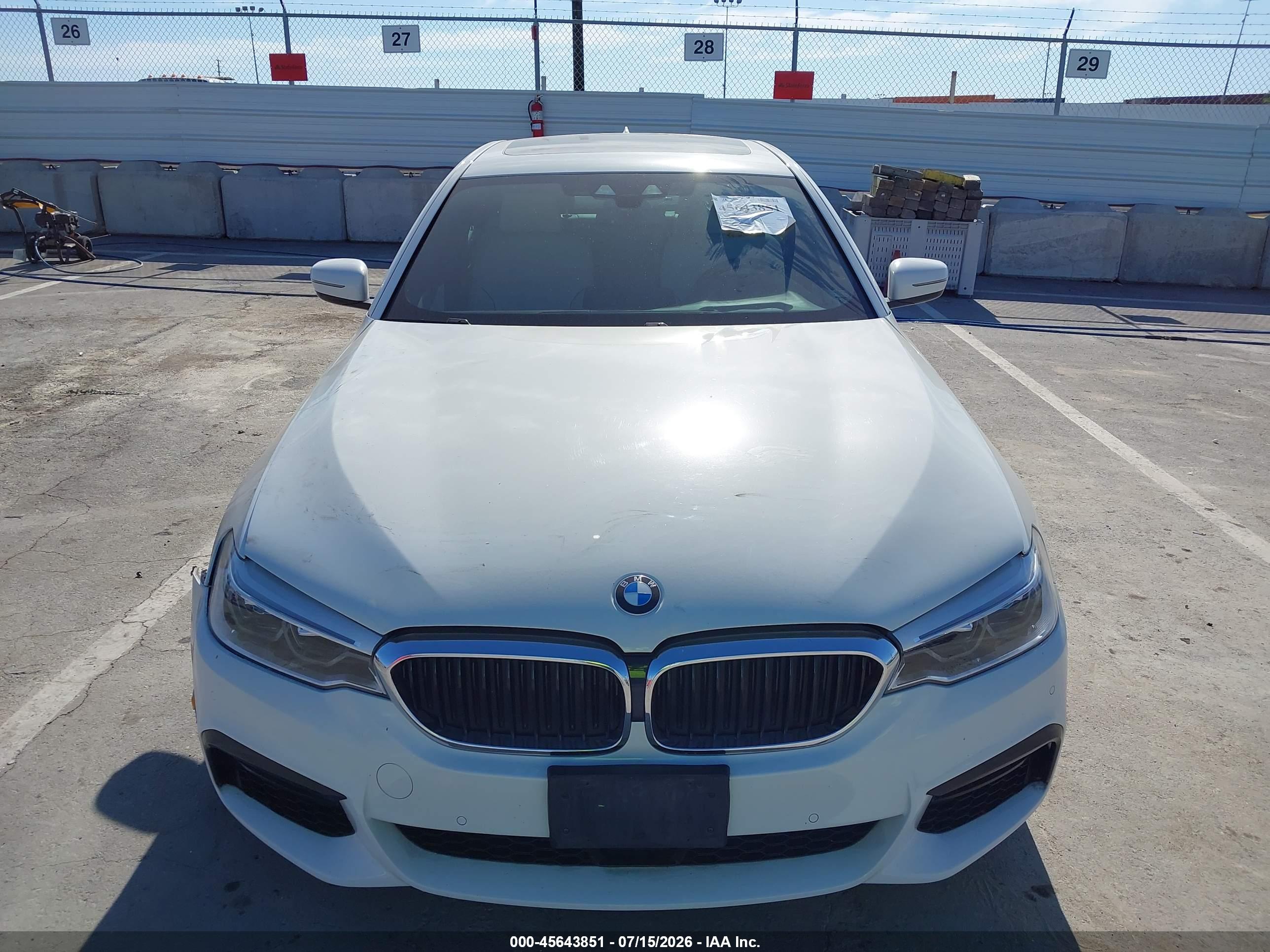 2019 BMW 530E