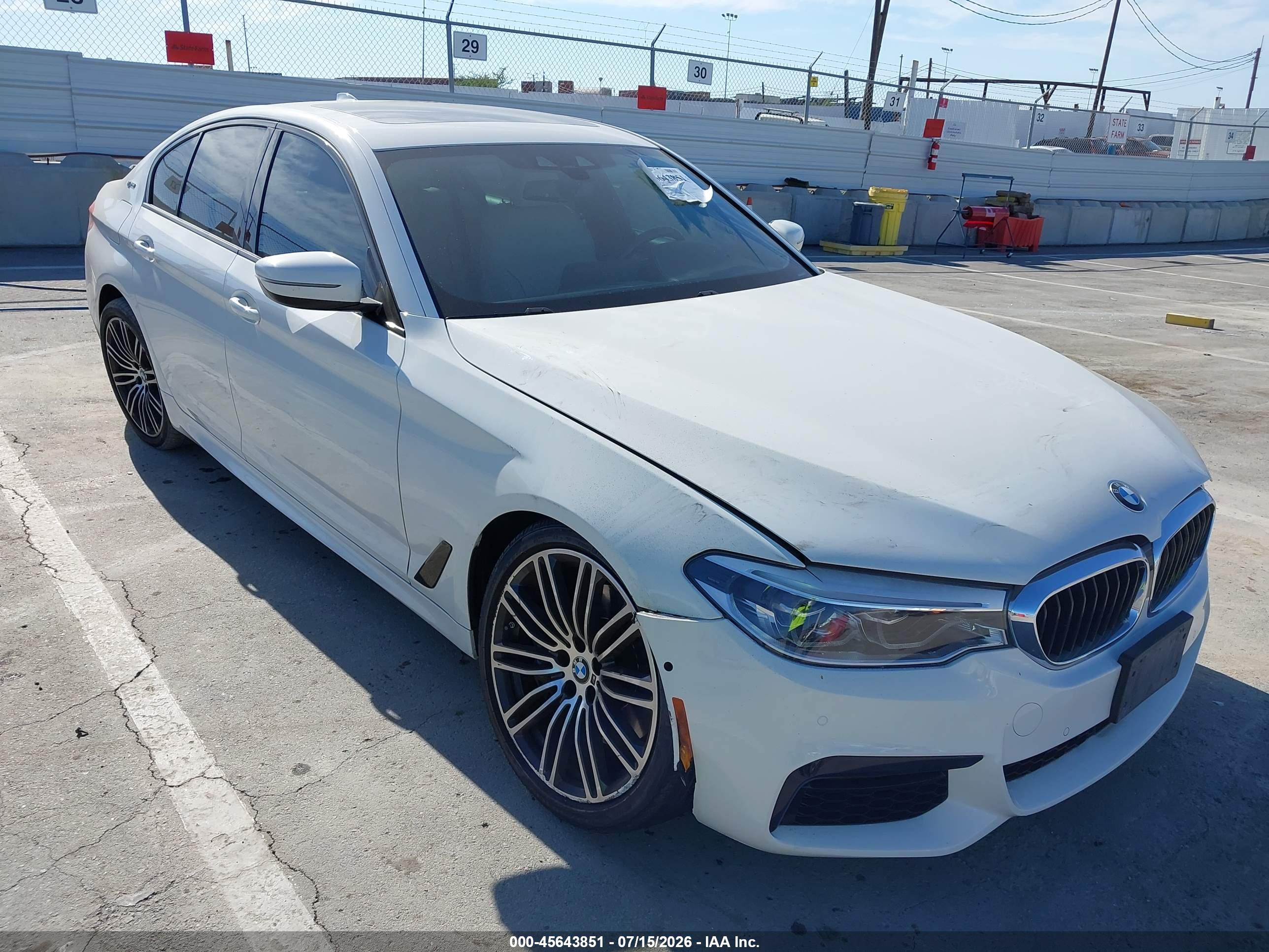 2019 BMW 530E