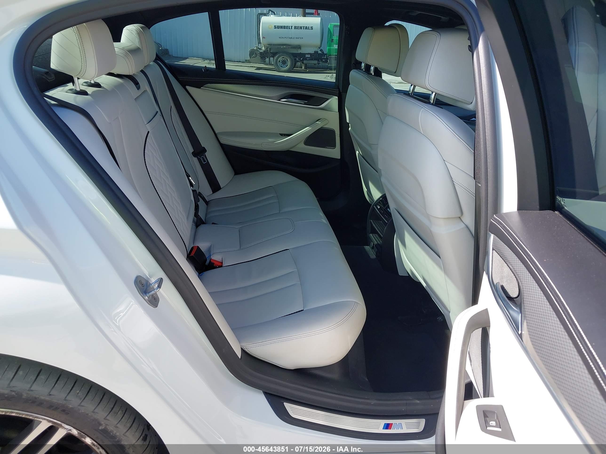 2019 BMW 530E