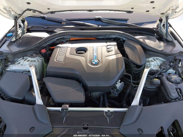 2019 BMW 530E