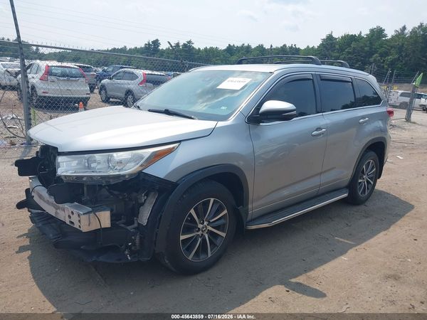 2017 TOYOTA HIGHLANDER XLE