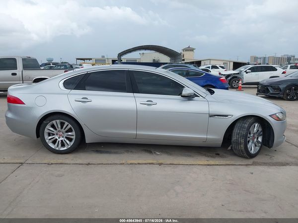 2017 JAGUAR XF 35T PREMIUM