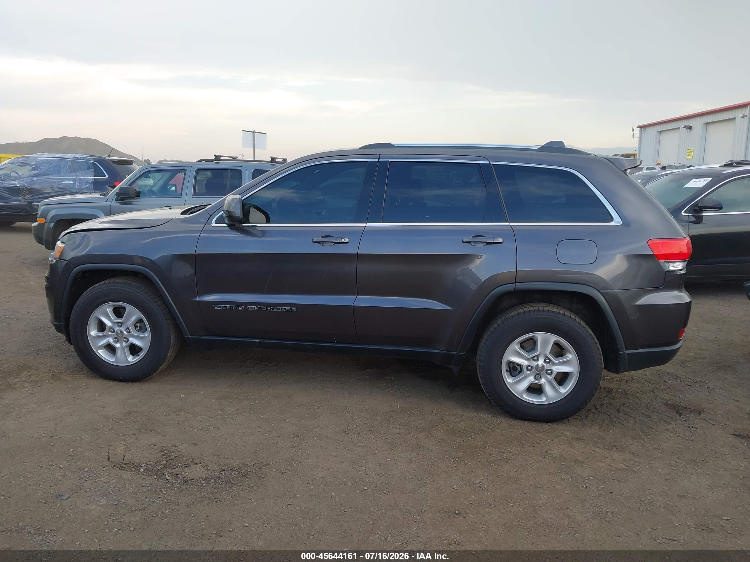 2017 JEEP GRAND CHEROKEE LAREDO