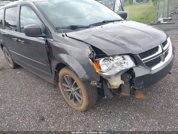 2017 DODGE GRAND CARAVAN SXT — I6