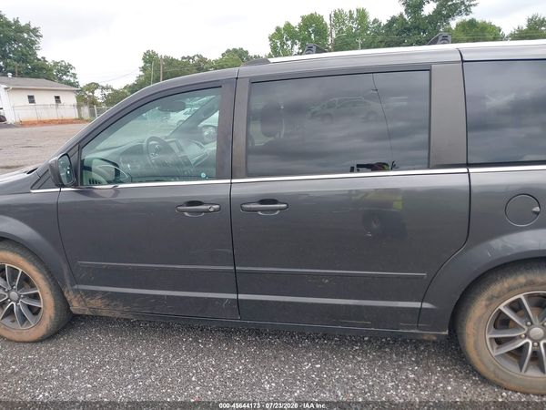 2017 DODGE GRAND CARAVAN SXT — I117