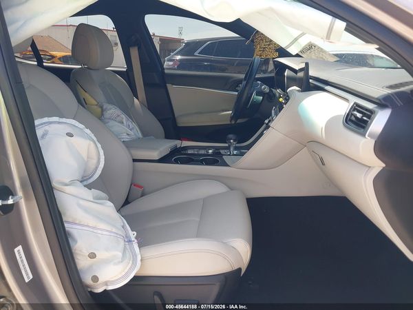 2024 GENESIS G70 2.5T RWD