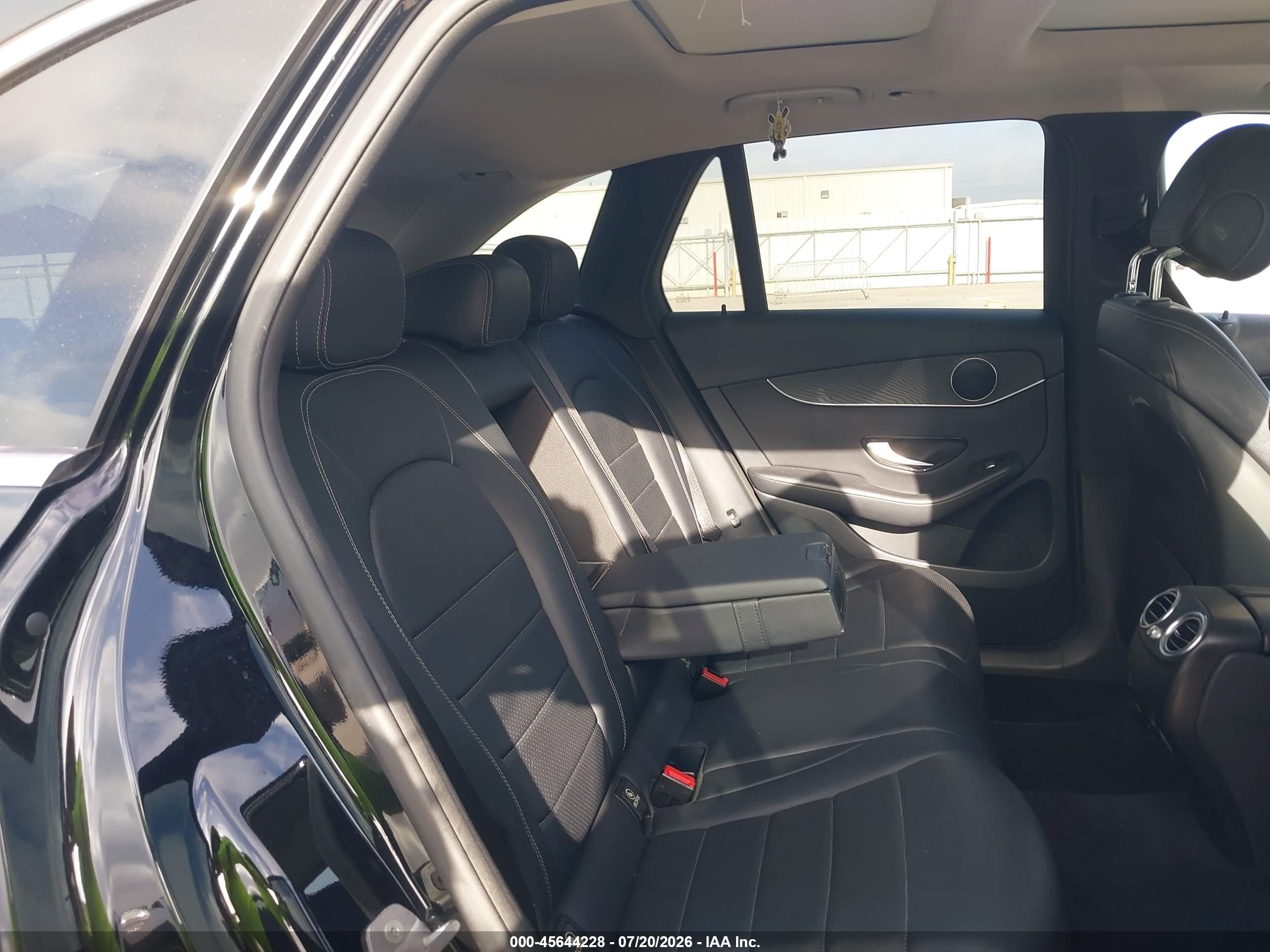 2017 MERCEDES-BENZ GLC 300 GLC300