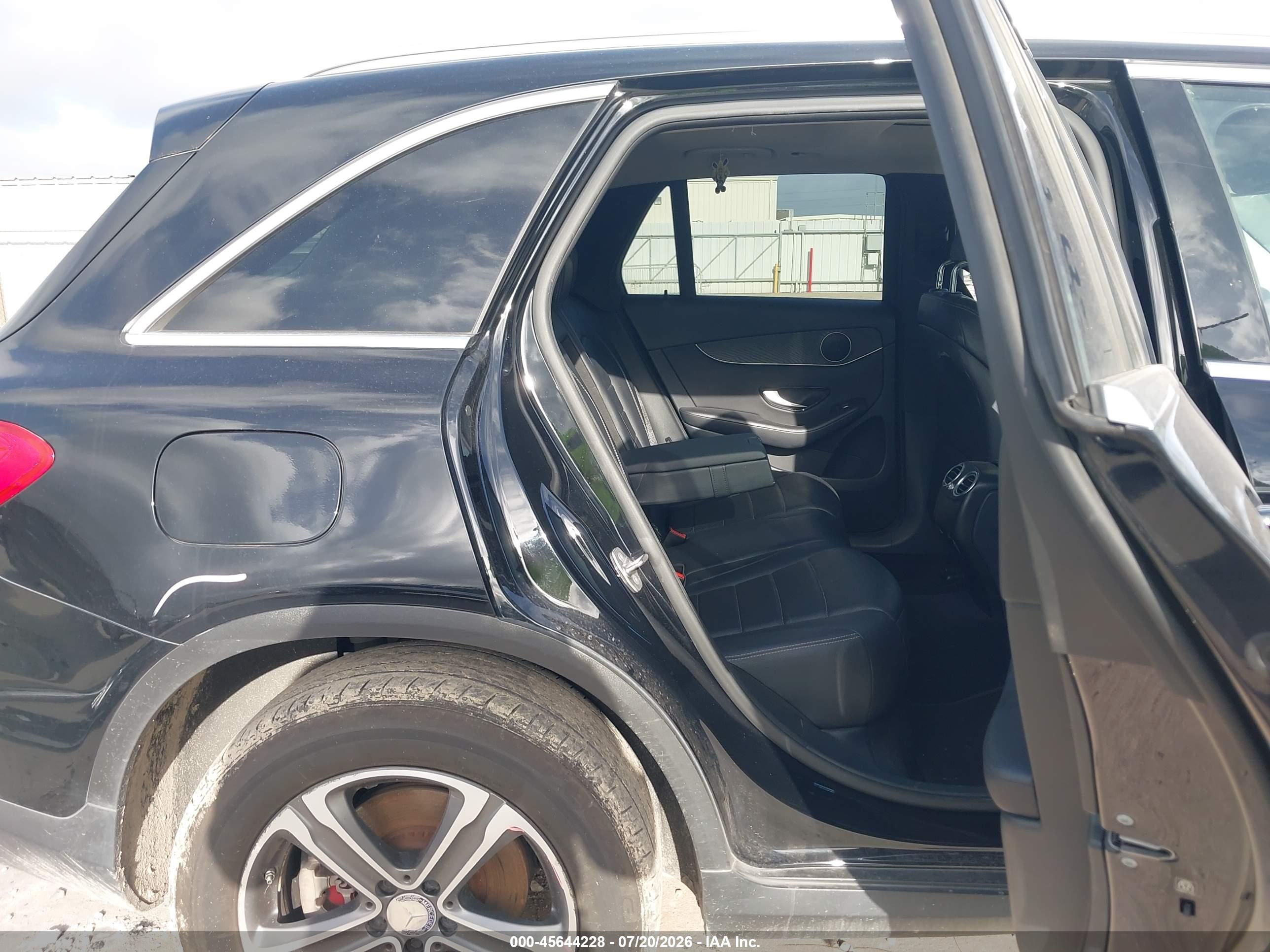 2017 MERCEDES-BENZ GLC 300 GLC300