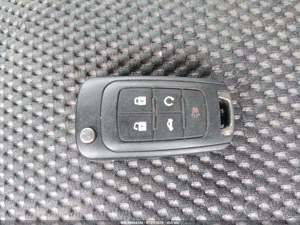 2016 CHEVROLET EQUINOX LT — I11
