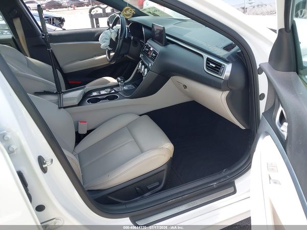 2022 GENESIS G70 2.0T RWD — I5