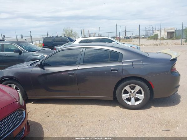 2015 DODGE CHARGER SE — I117
