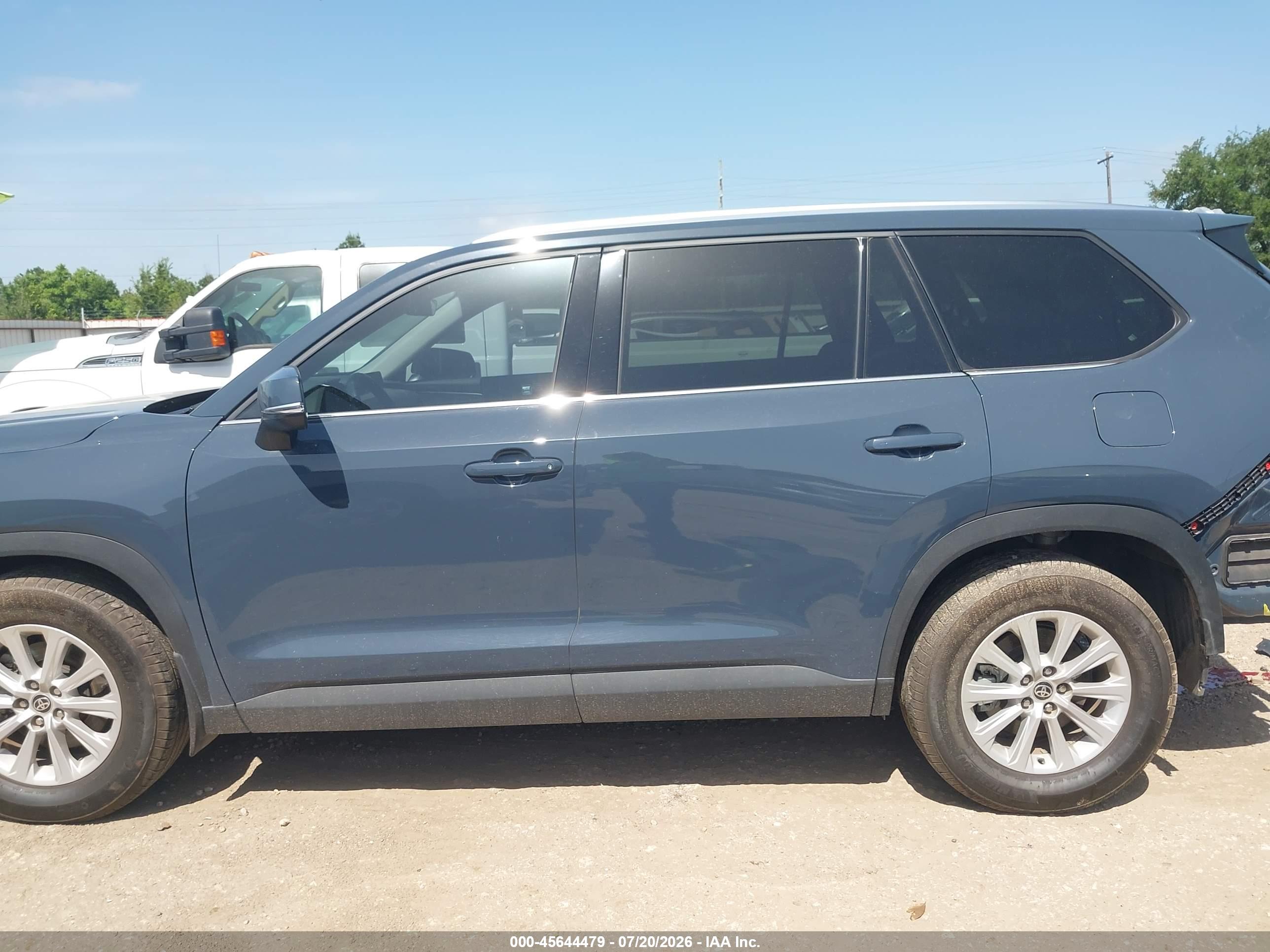 2024 TOYOTA GRAND HIGHLANDER XLE