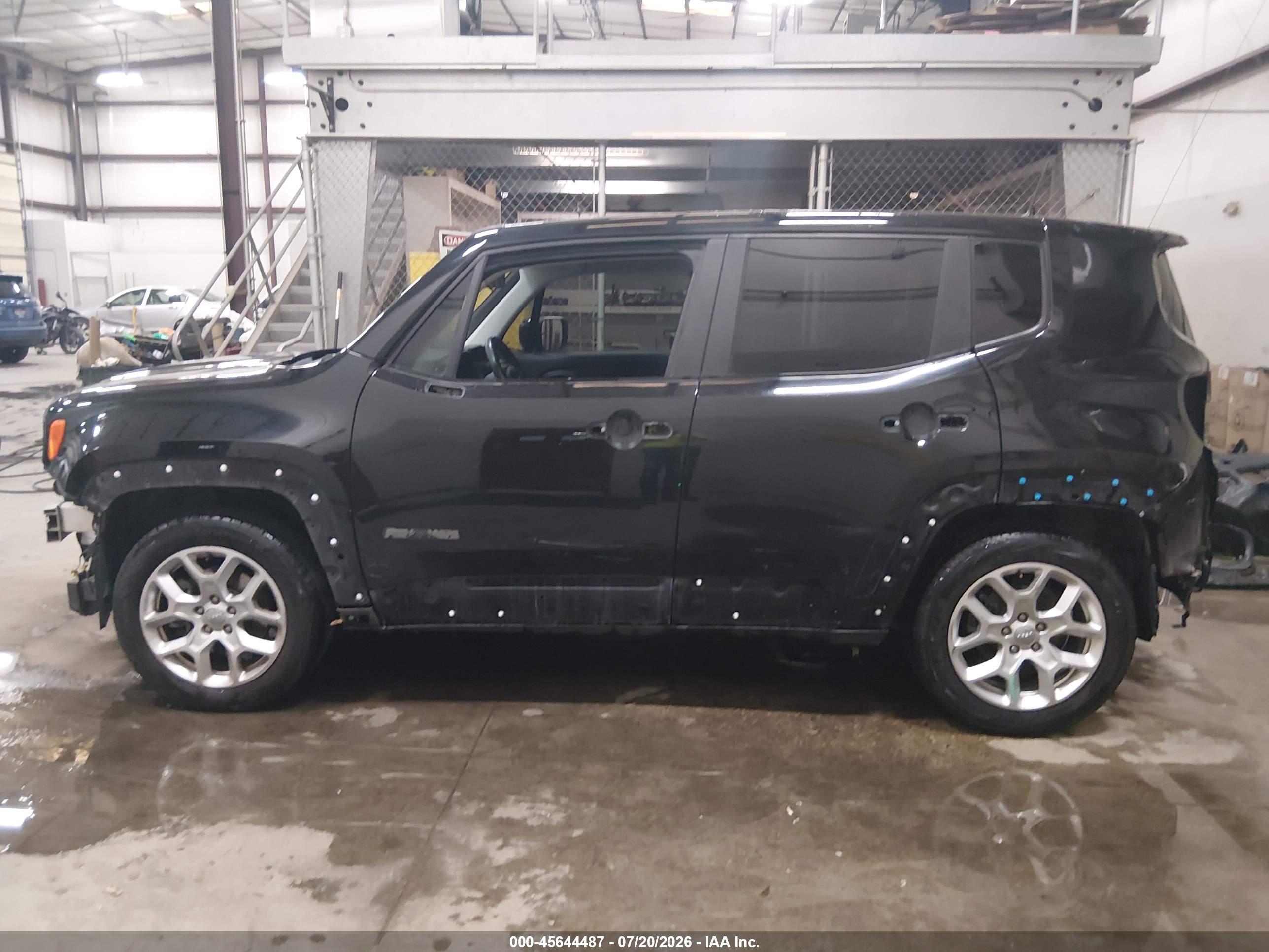2018 JEEP RENEGADE LATITUDE FWD