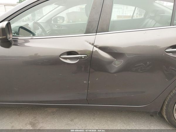 2018 MAZDA MAZDA3 TOURING