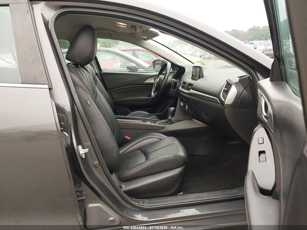 2018 MAZDA MAZDA3 TOURING