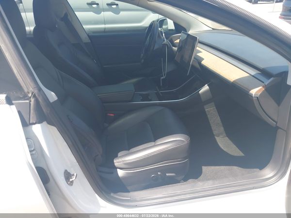 2018 TESLA MODEL 3 LONG RANGE/PERFORMANCE