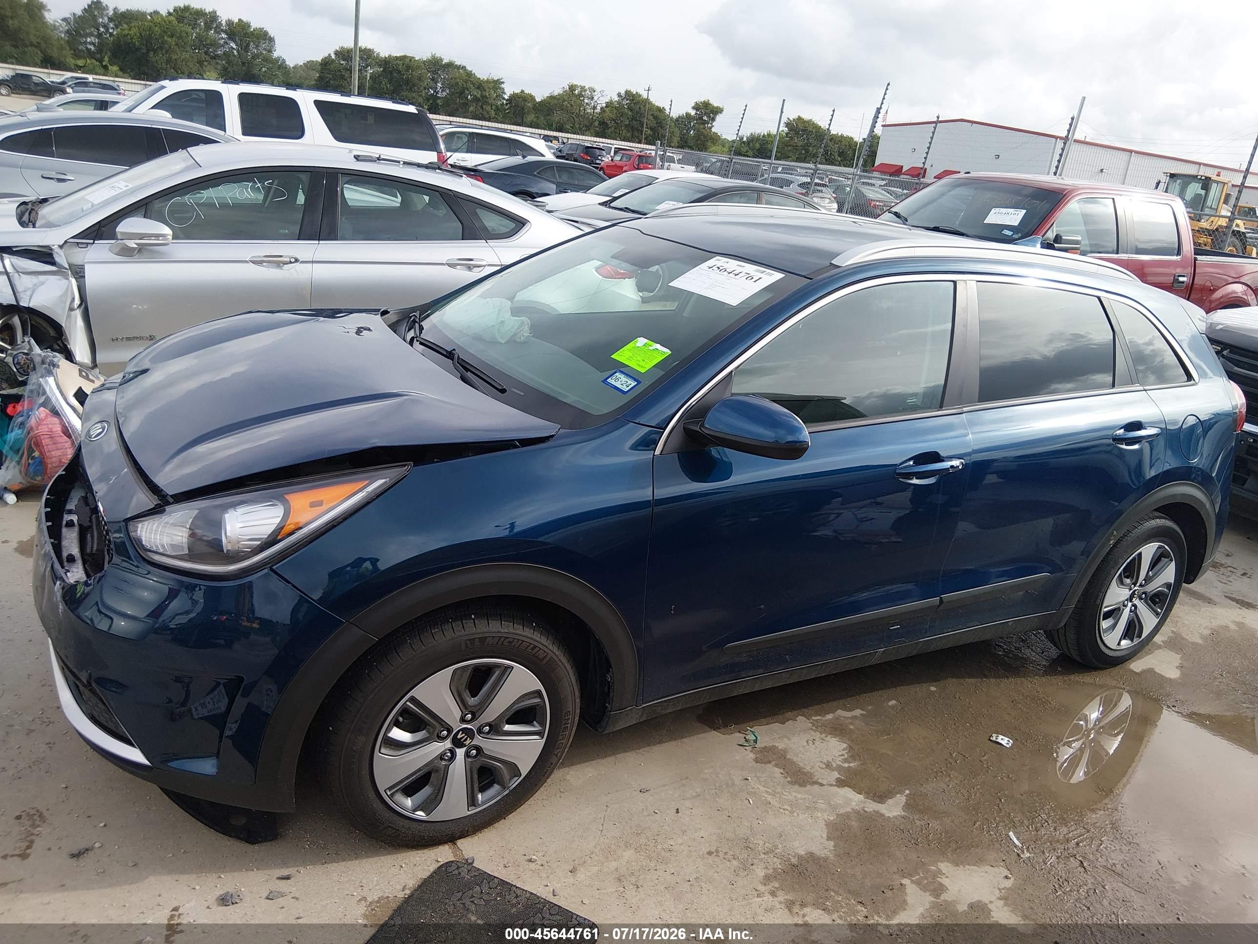 2018 KIA NIRO LX