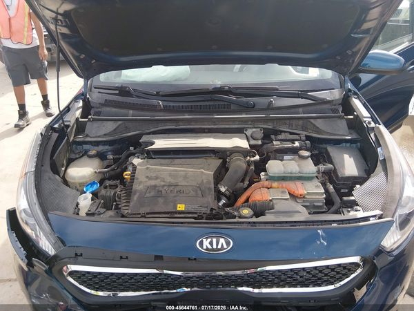2018 KIA NIRO LX