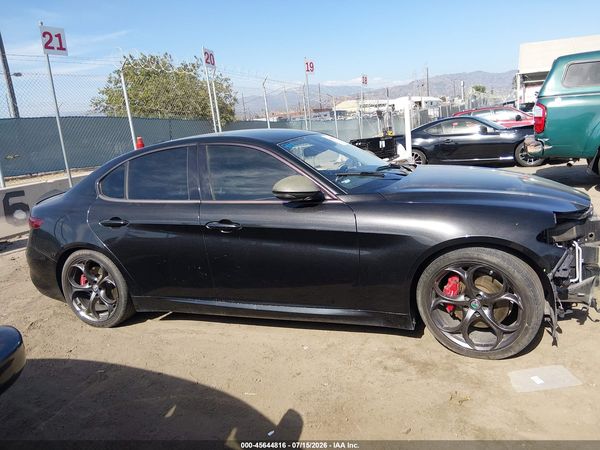 2017 ALFA ROMEO GIULIA TI RWD