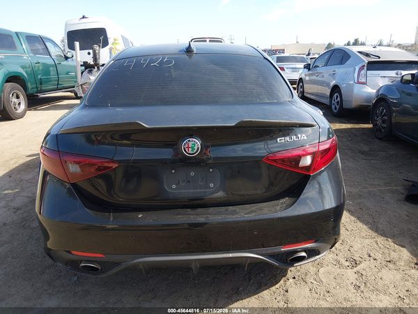 2017 ALFA ROMEO GIULIA TI RWD