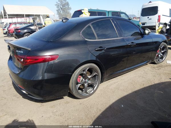 2017 ALFA ROMEO GIULIA TI RWD