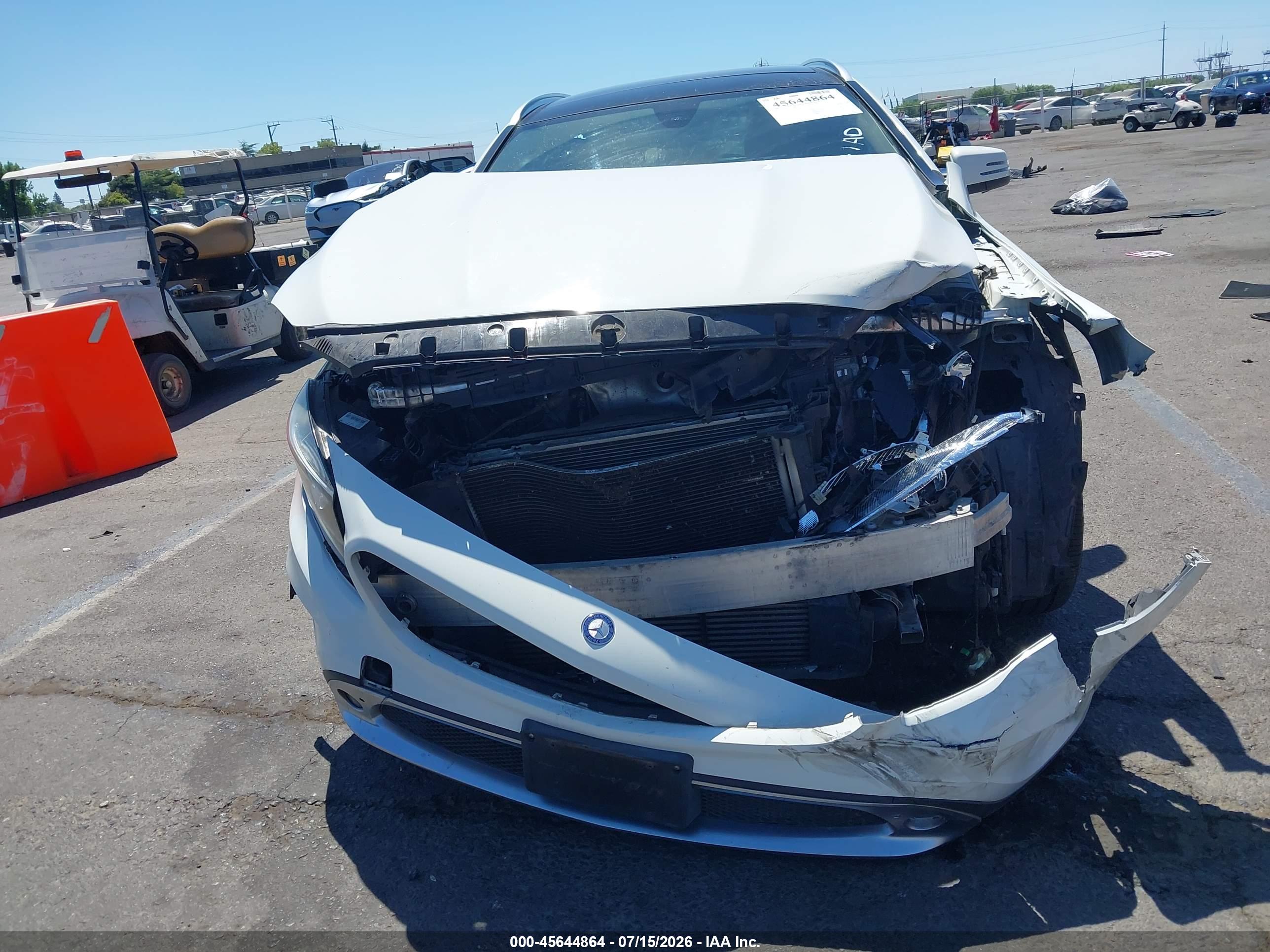 2016 MERCEDES-BENZ GLA 250 4MATIC