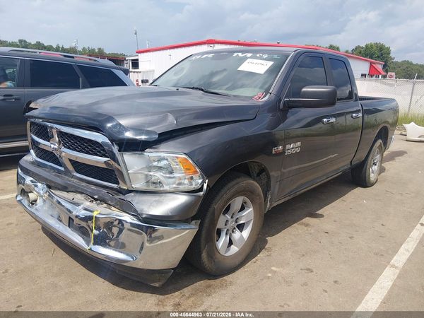 2016 RAM 1500 SLT