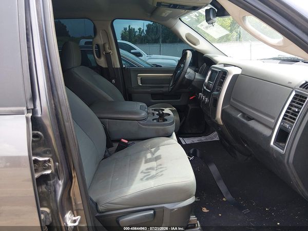 2016 RAM 1500 SLT
