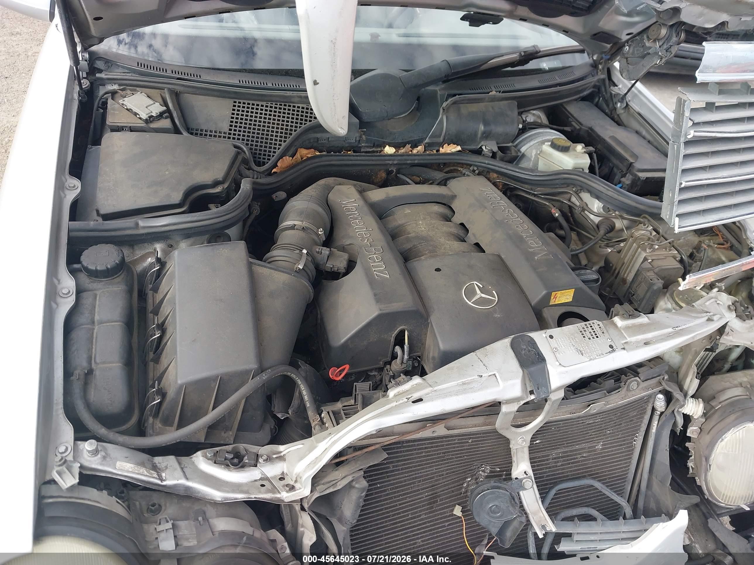 2000 MERCEDES-BENZ E 320 E320