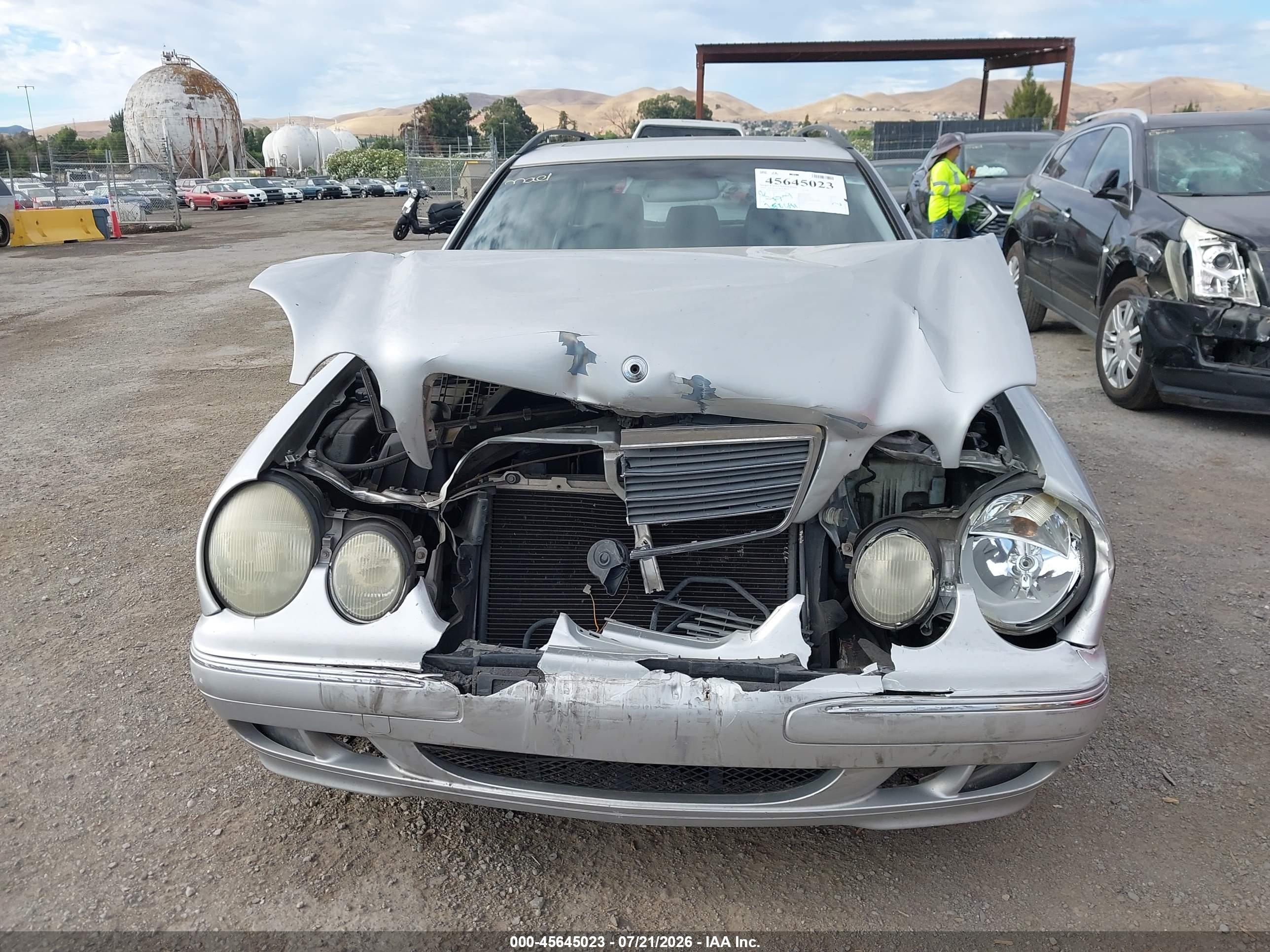 2000 MERCEDES-BENZ E 320 E320