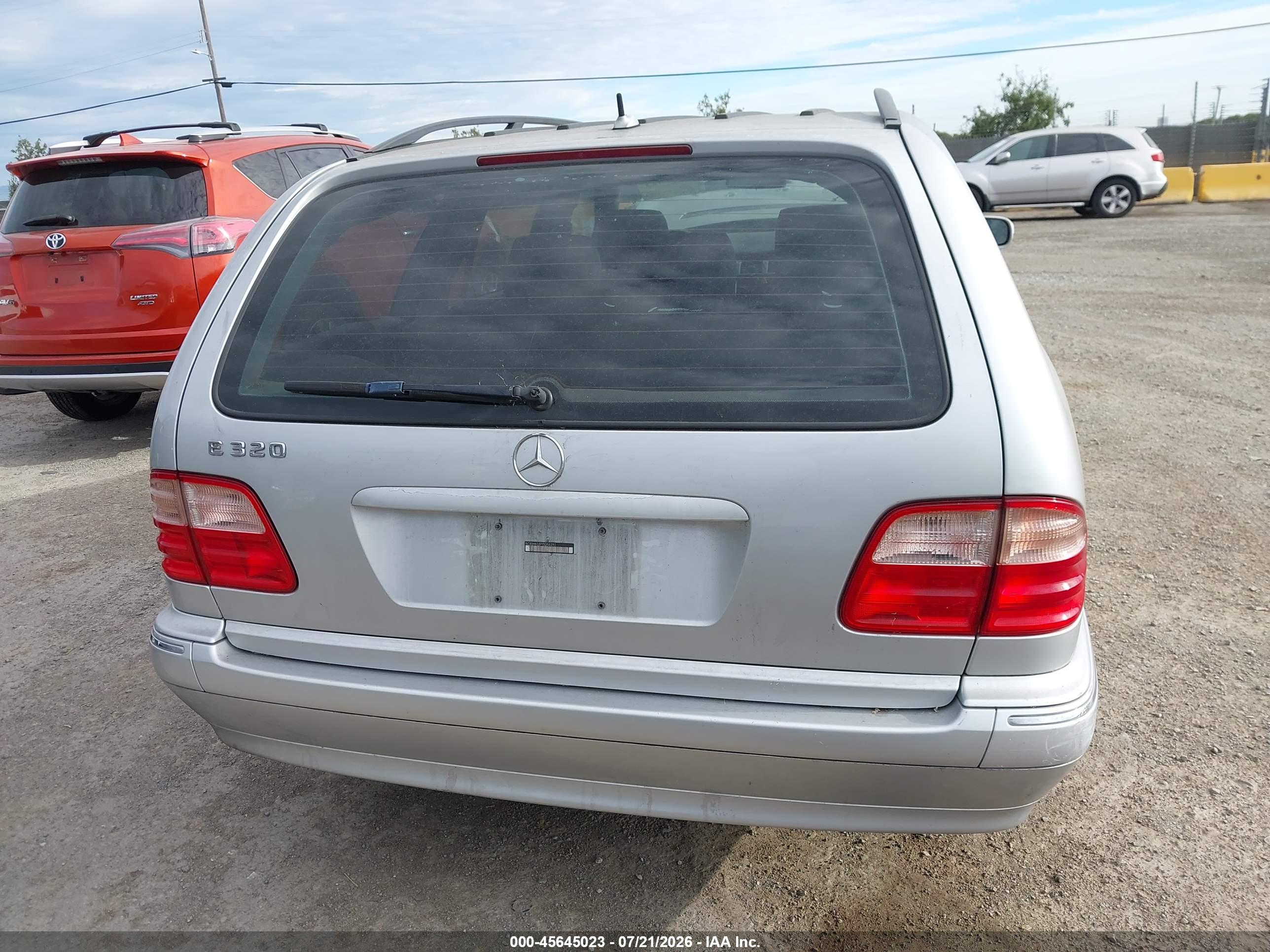 2000 MERCEDES-BENZ E 320 E320