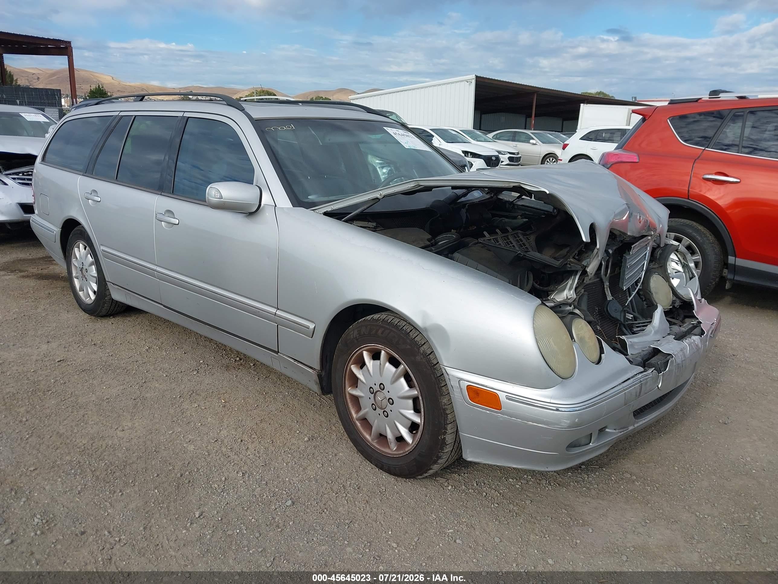 2000 MERCEDES-BENZ E 320 E320