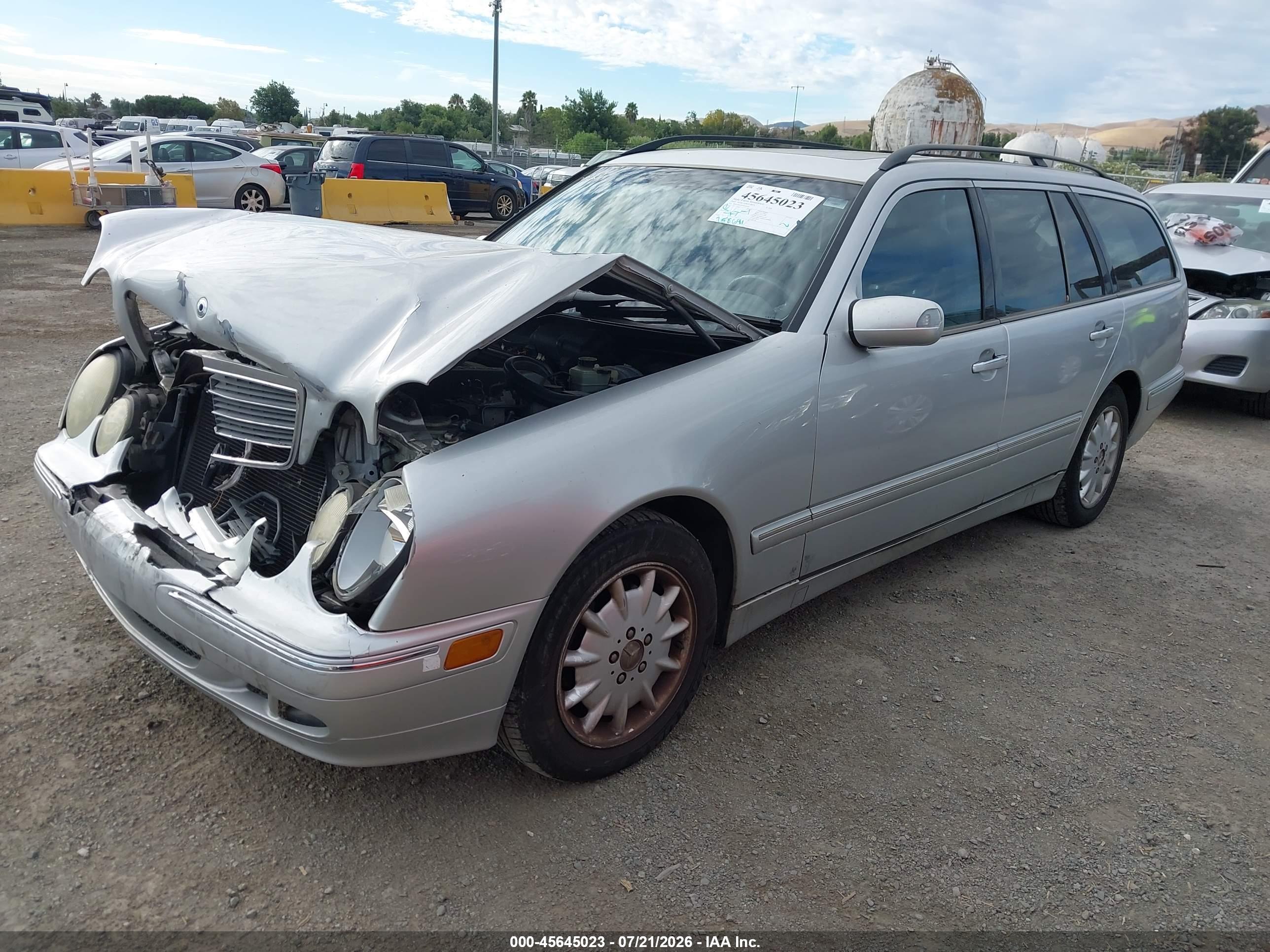 2000 MERCEDES-BENZ E 320 E320