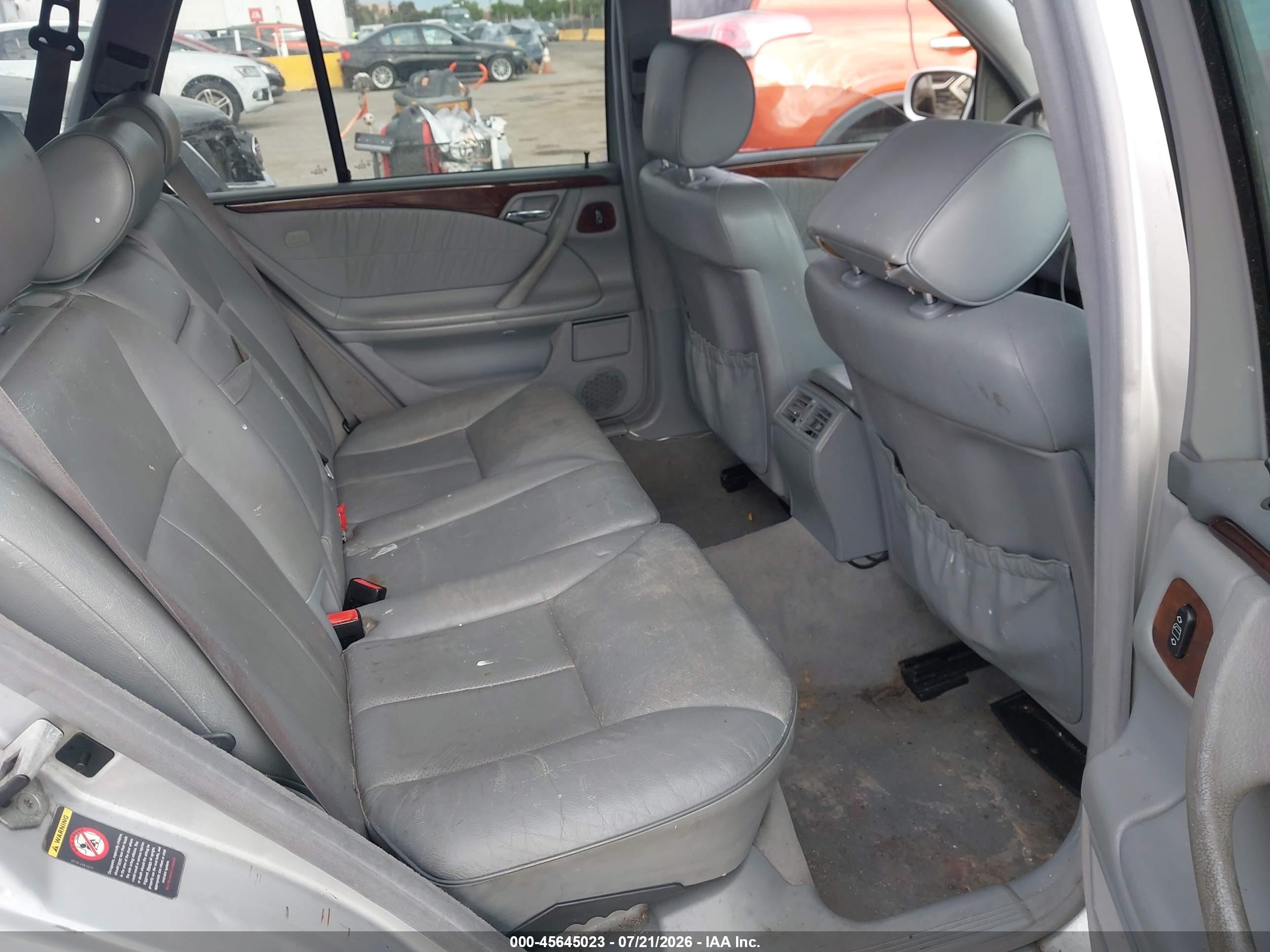 2000 MERCEDES-BENZ E 320 E320