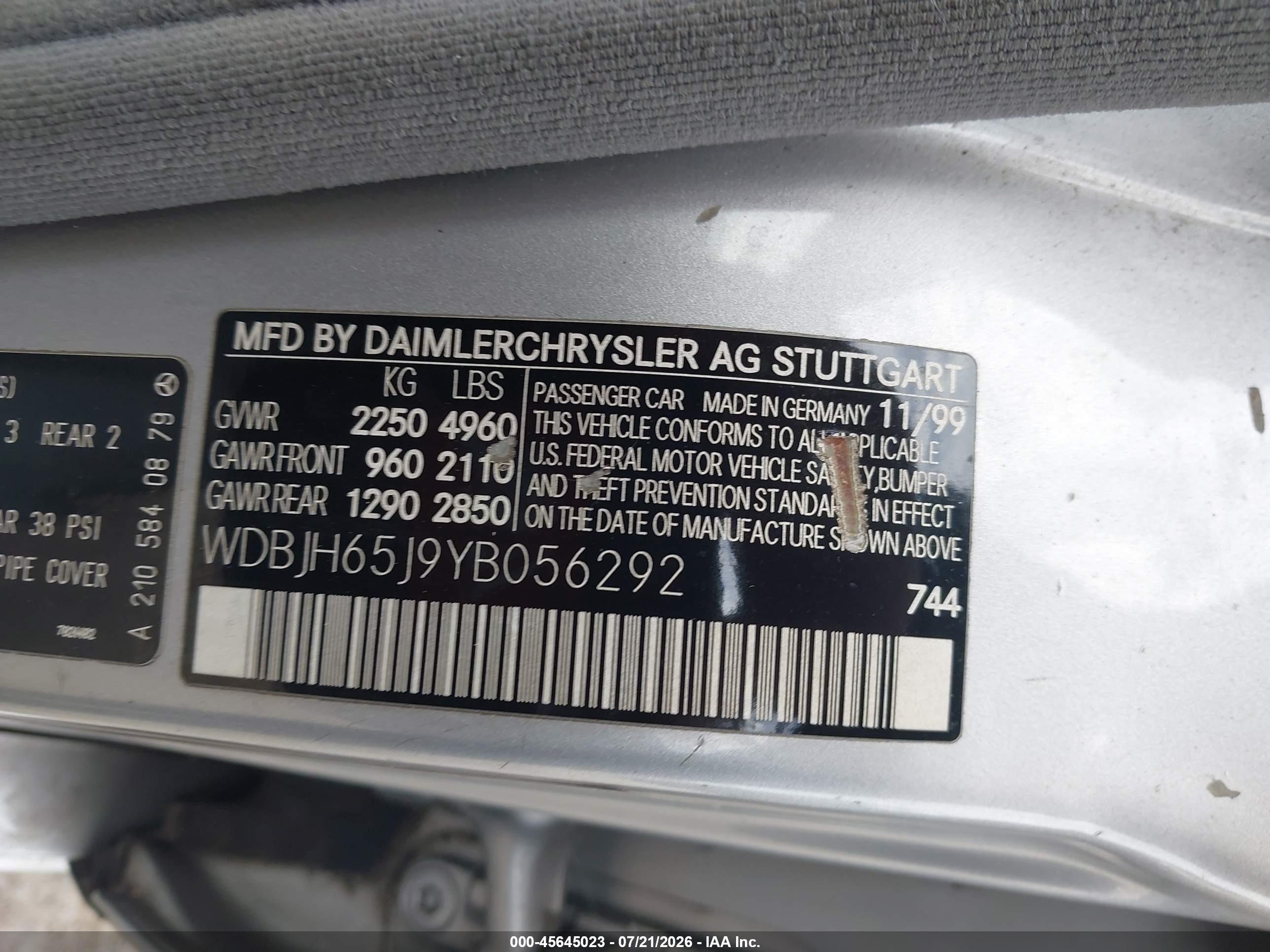 2000 MERCEDES-BENZ E 320 E320