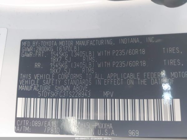 2026 TOYOTA SIENNA XLE