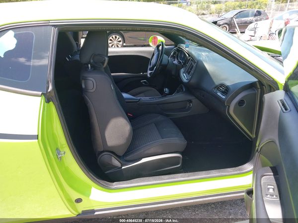 2019 DODGE CHALLENGER SXT