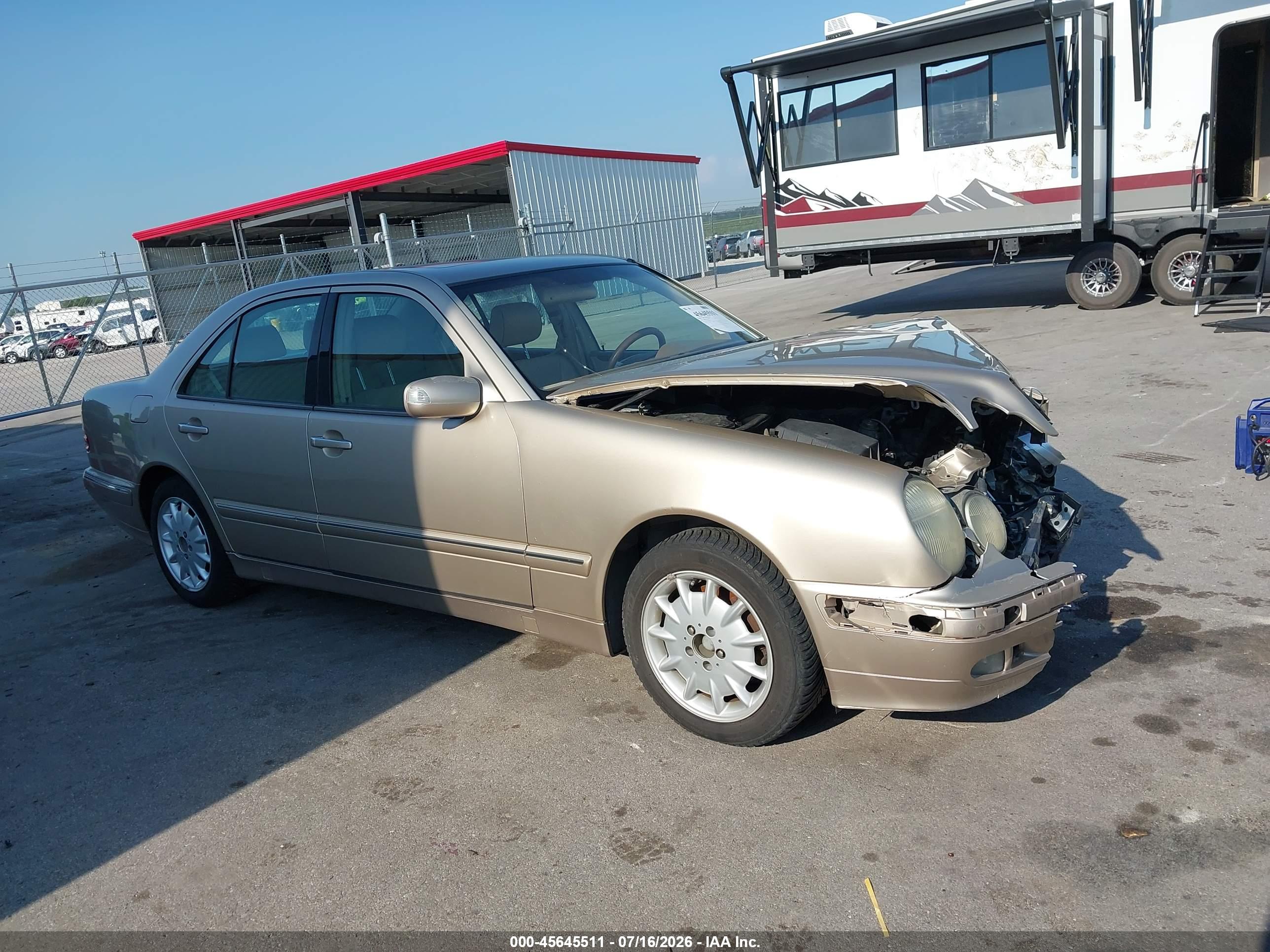 2000 MERCEDES-BENZ E 320 E320