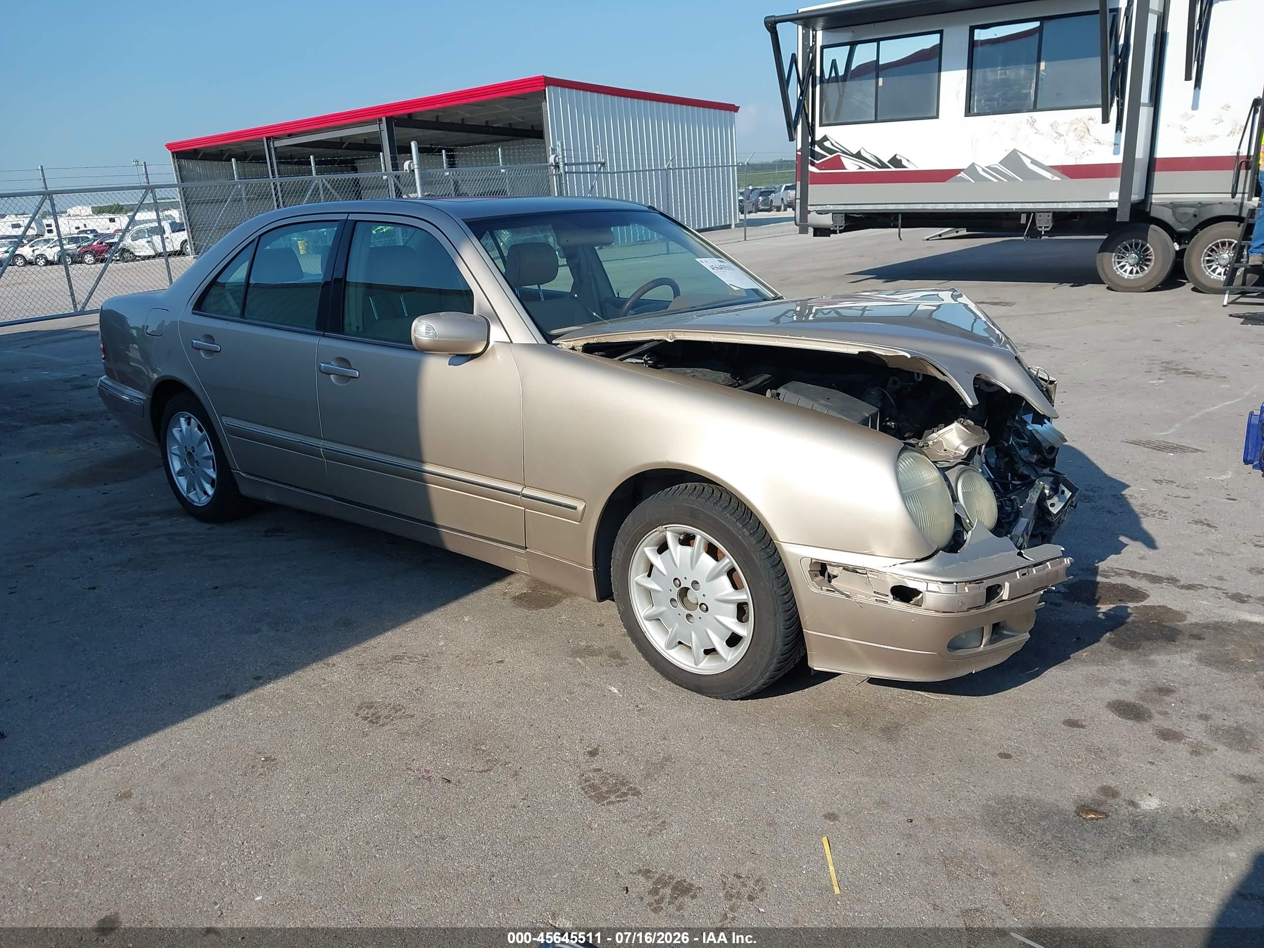 2000 MERCEDES-BENZ E 320 E320