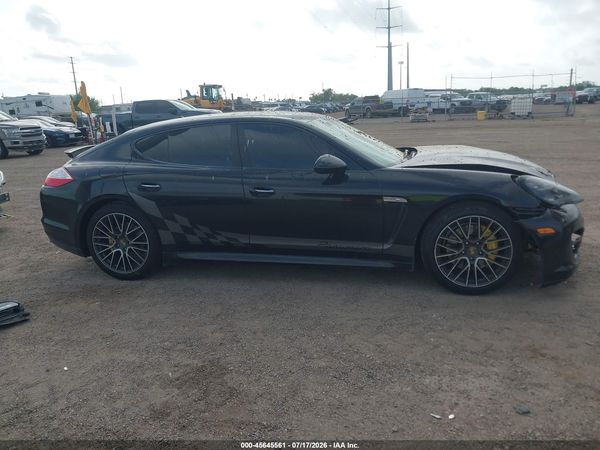 2011 PORSCHE PANAMERA 4