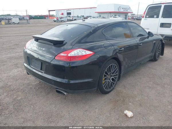 2011 PORSCHE PANAMERA 4