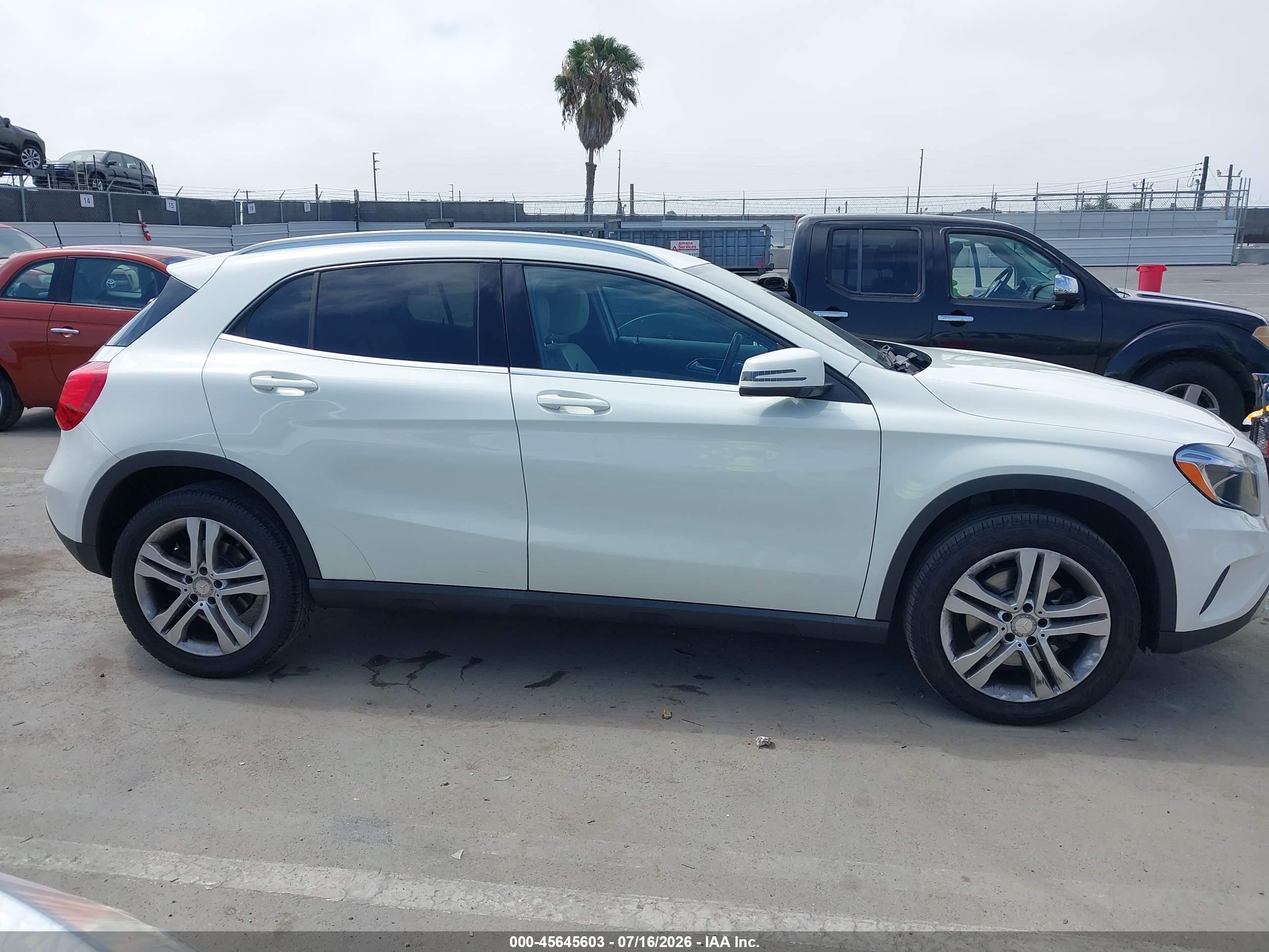2017 MERCEDES-BENZ GLA 250 GLA250