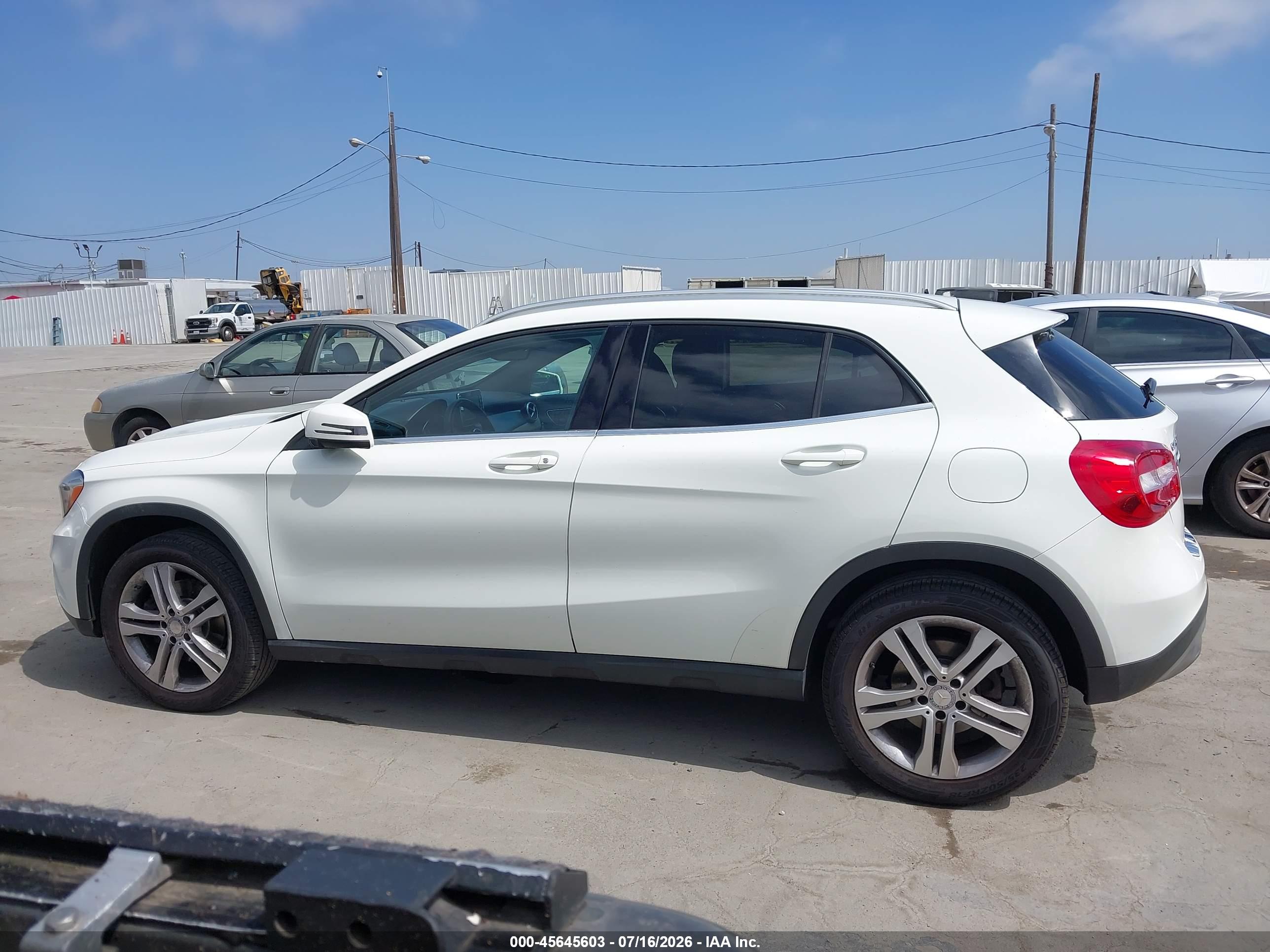2017 MERCEDES-BENZ GLA 250 GLA250