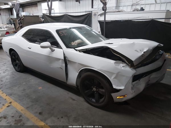 2013 DODGE CHALLENGER SXT