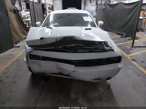 2013 DODGE CHALLENGER SXT