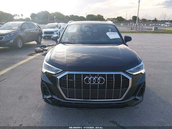 2022 AUDI Q3